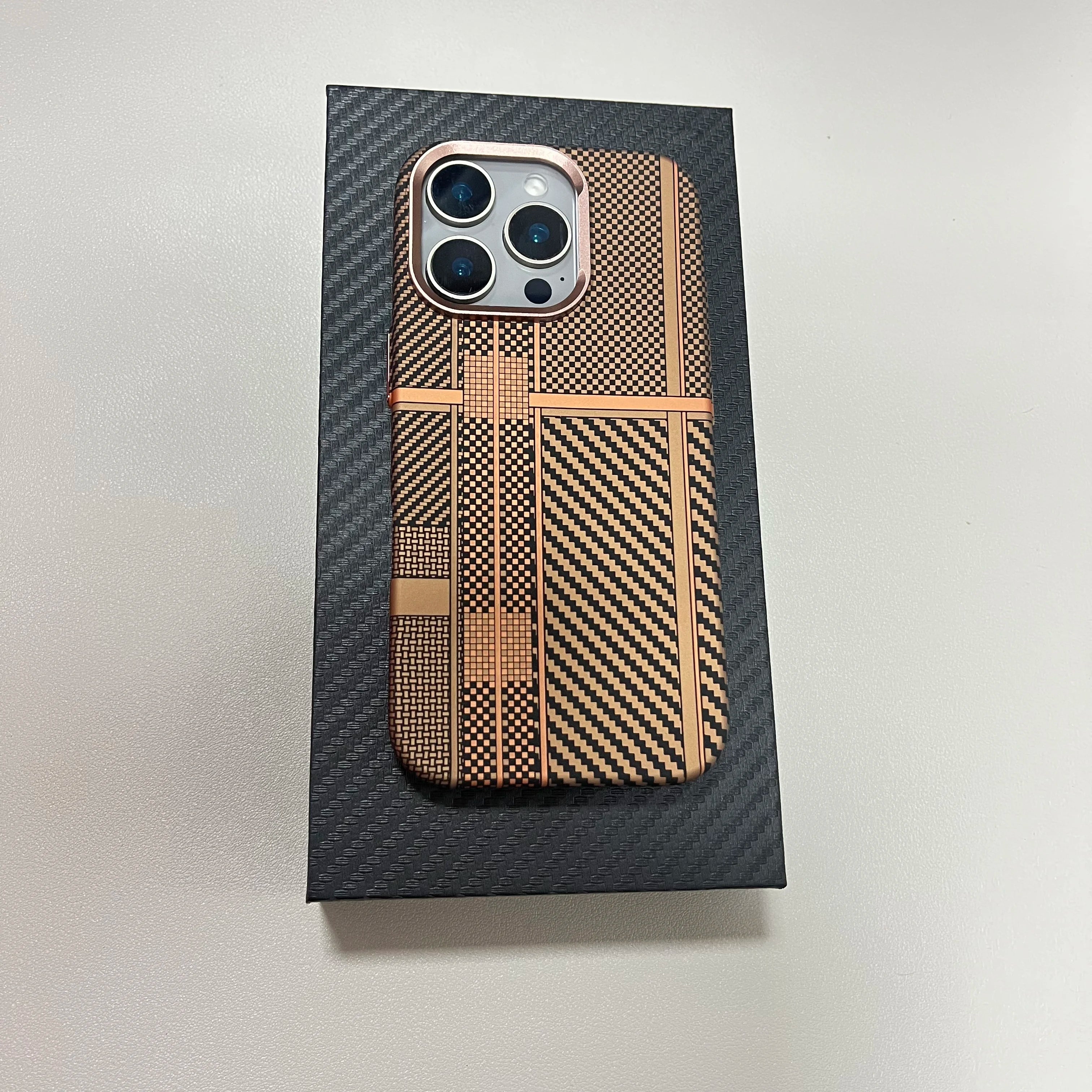 The Apex Carbon Fiber MagSafe Case